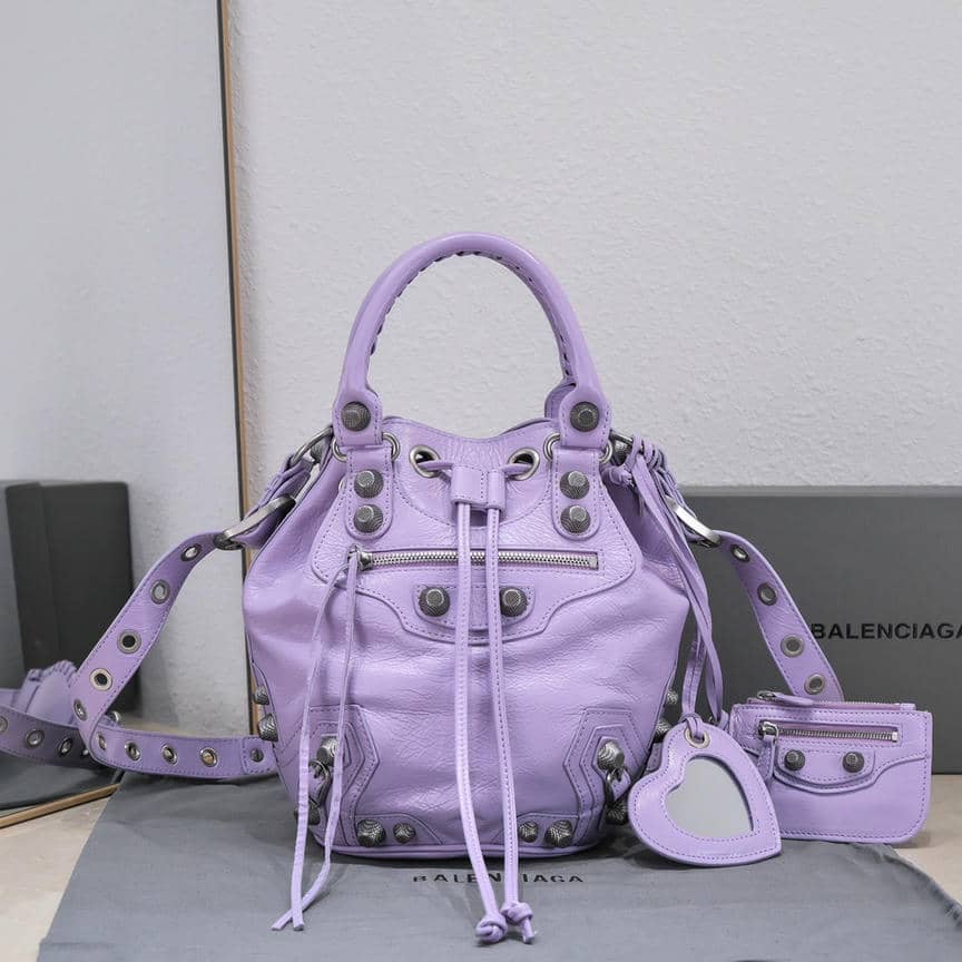 1 Bucket Bag-15